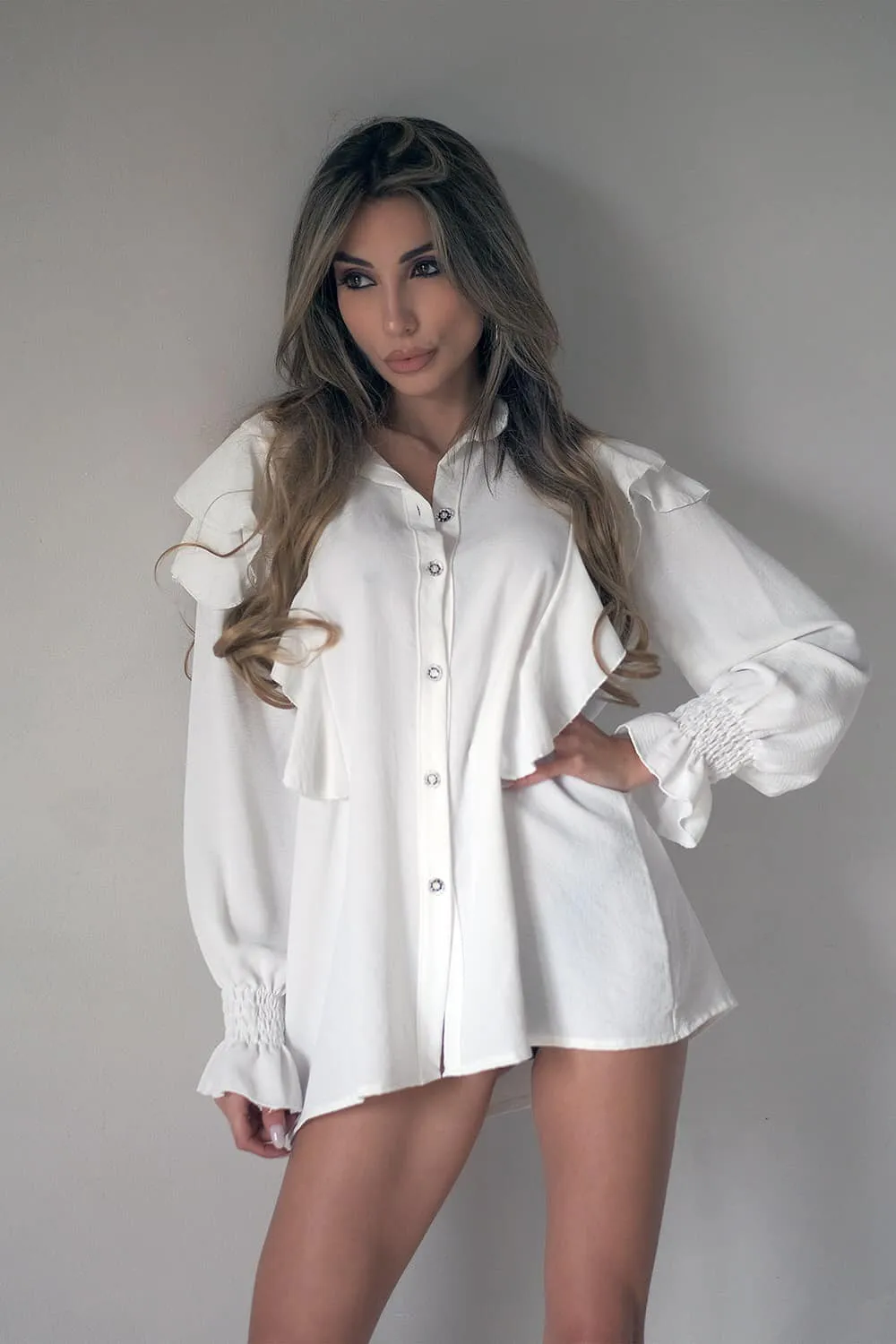 Camicia elegante in tessuto velato con rouches