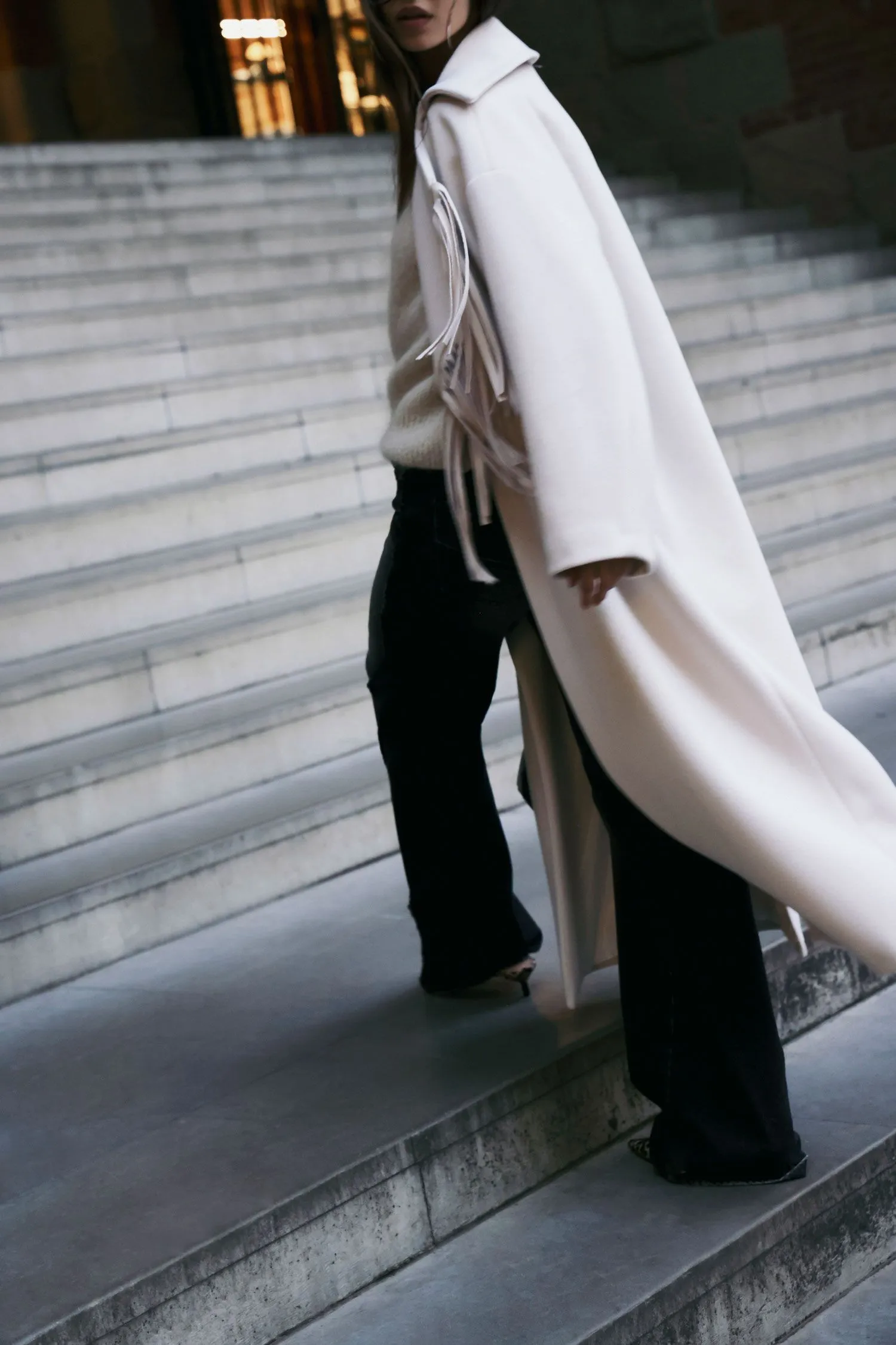  Cappotto lungo con frange 