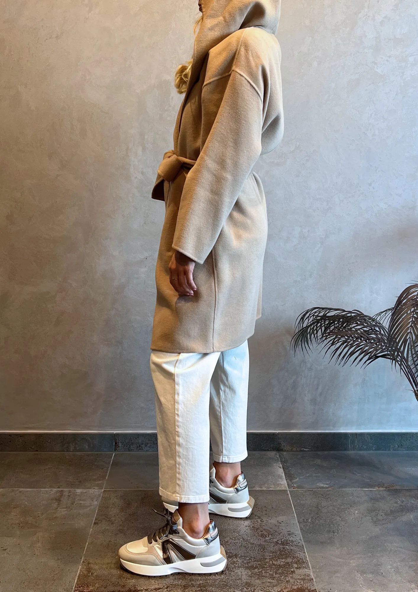 Cappotto midi misto lana con cappuccio sciallato