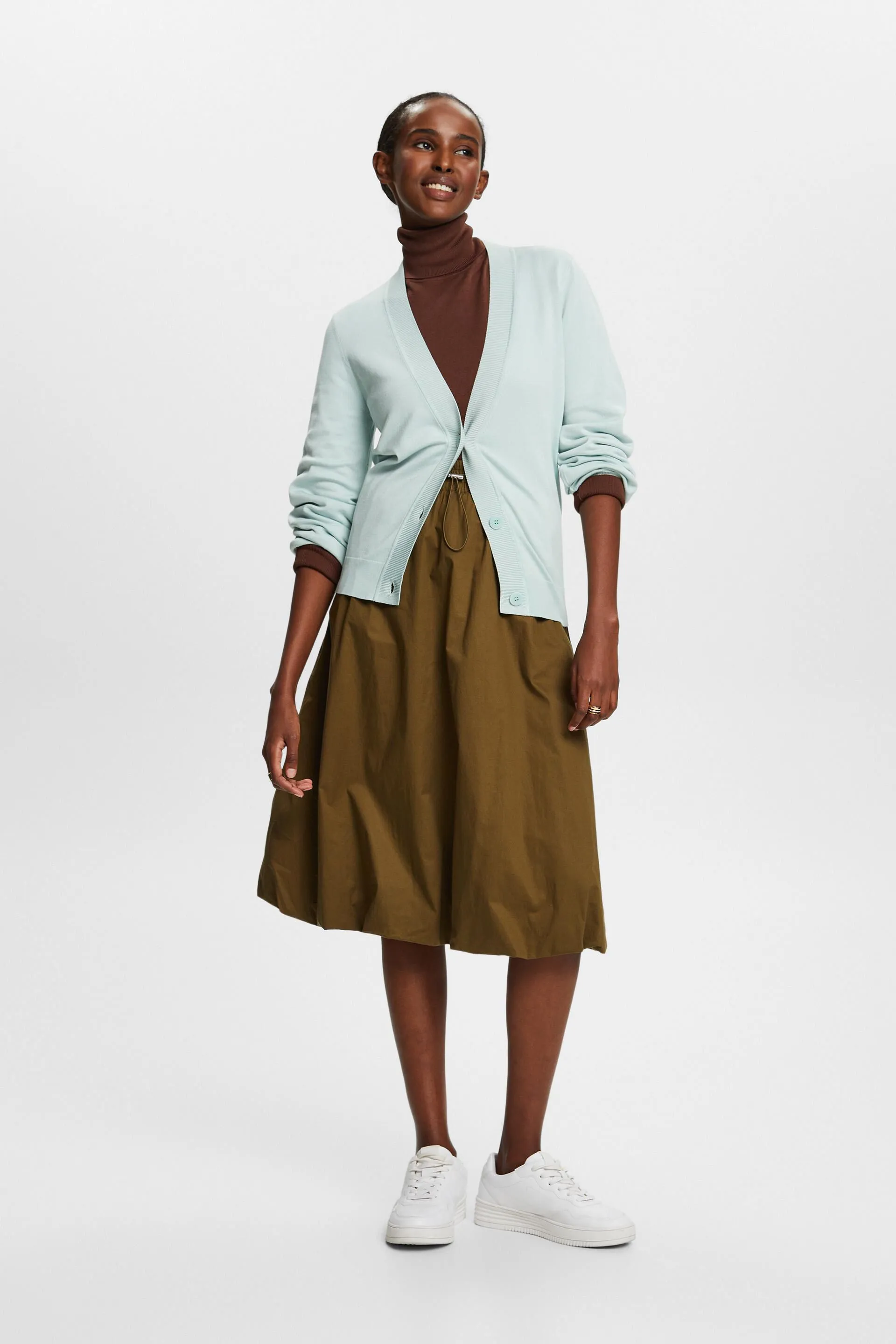 Cardigan basic con scollo a V
