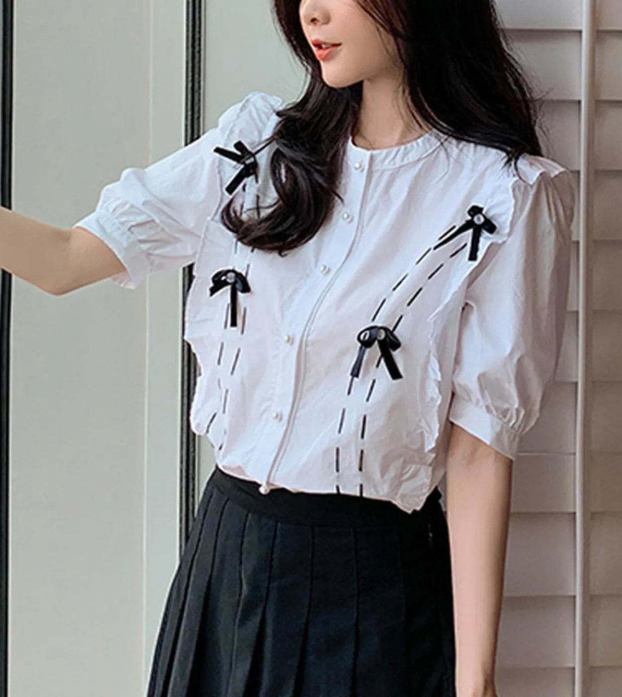 Elegante estate dolce donna top moda elegante fiocco increspato camicette bianche ufficio signora soffio manica corta camicia so