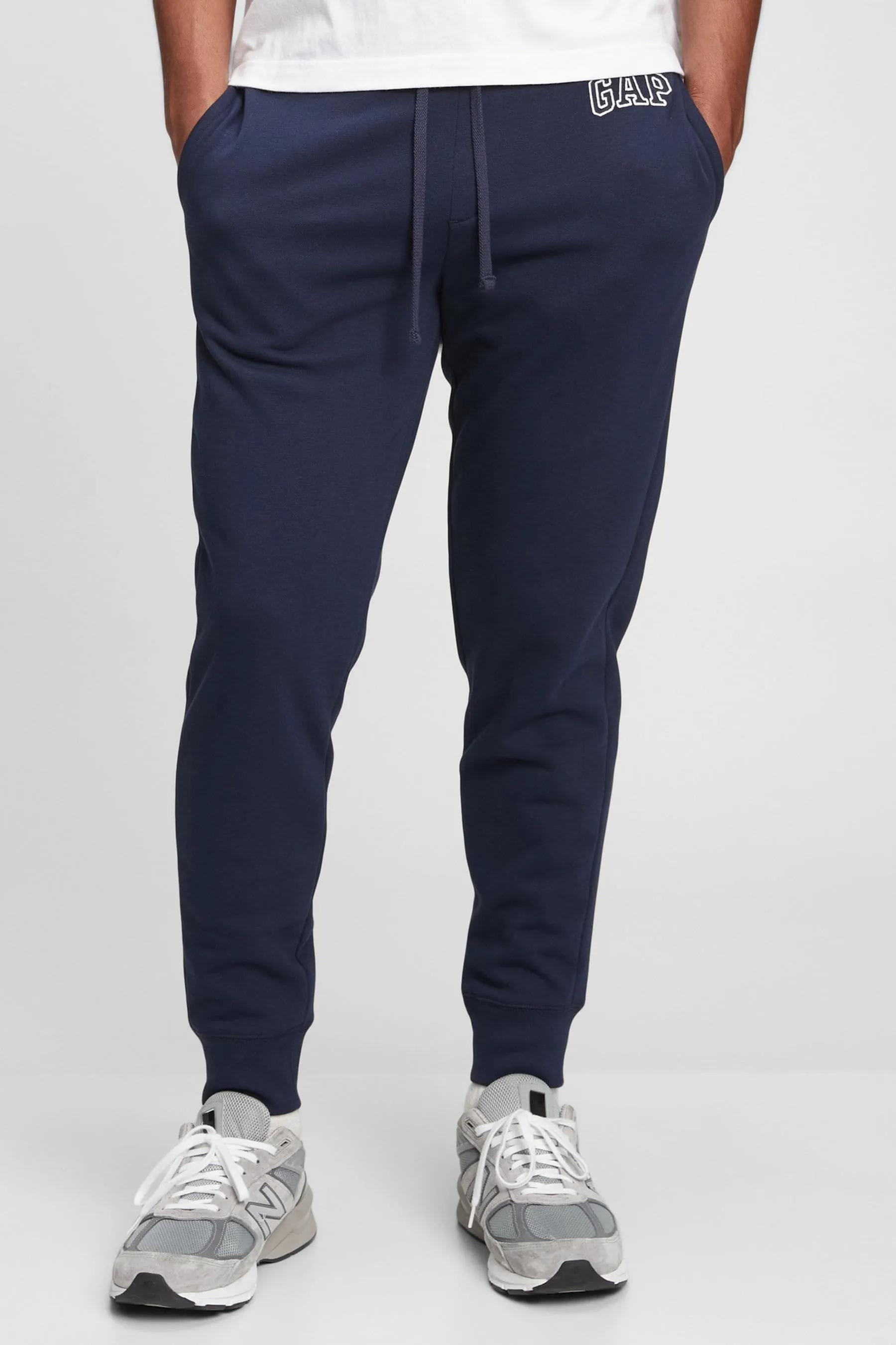 Gap - Pantaloni da jogging in pile senza chiusura con logo