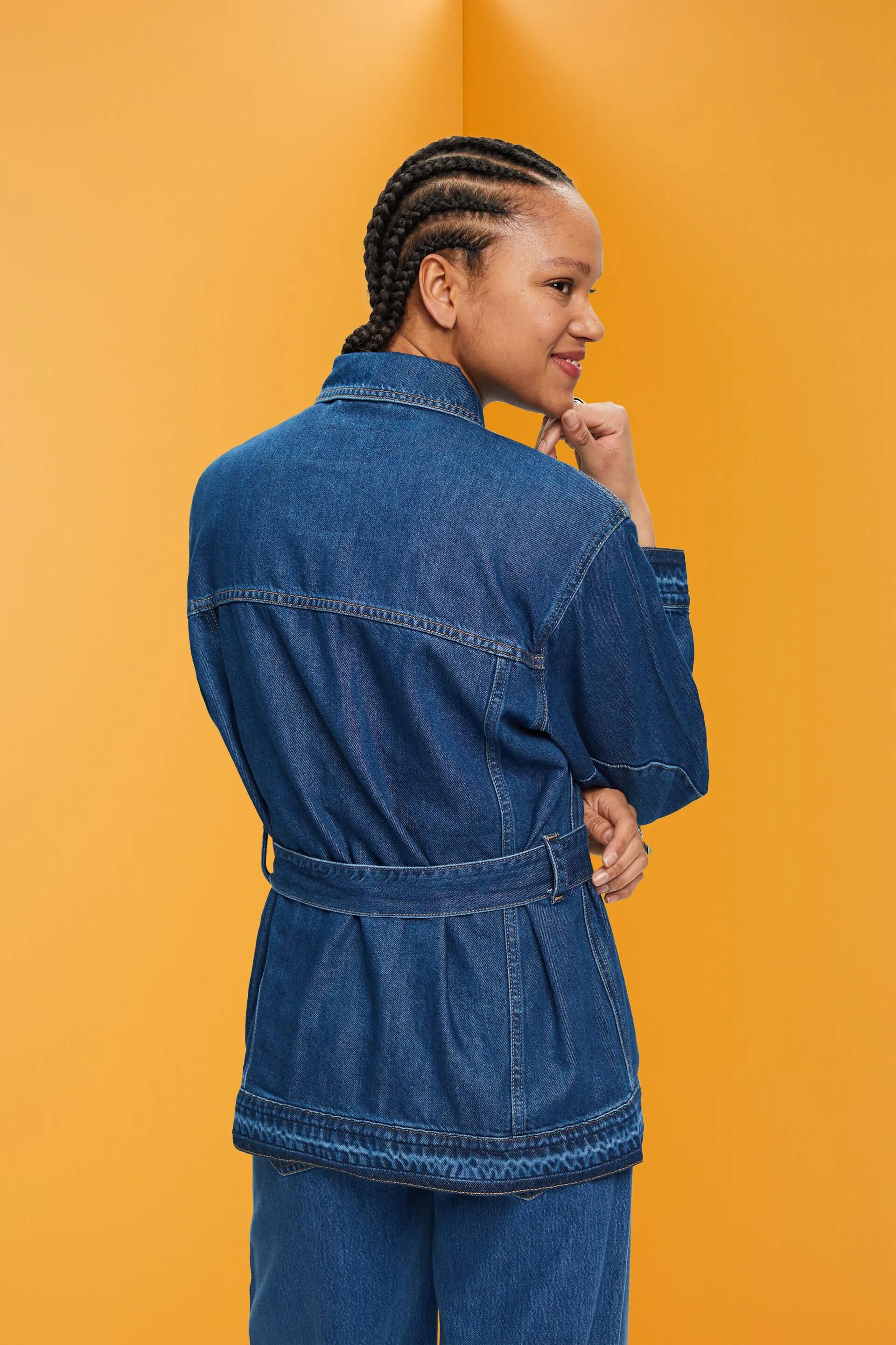Giacca in denim con cintura da annodare