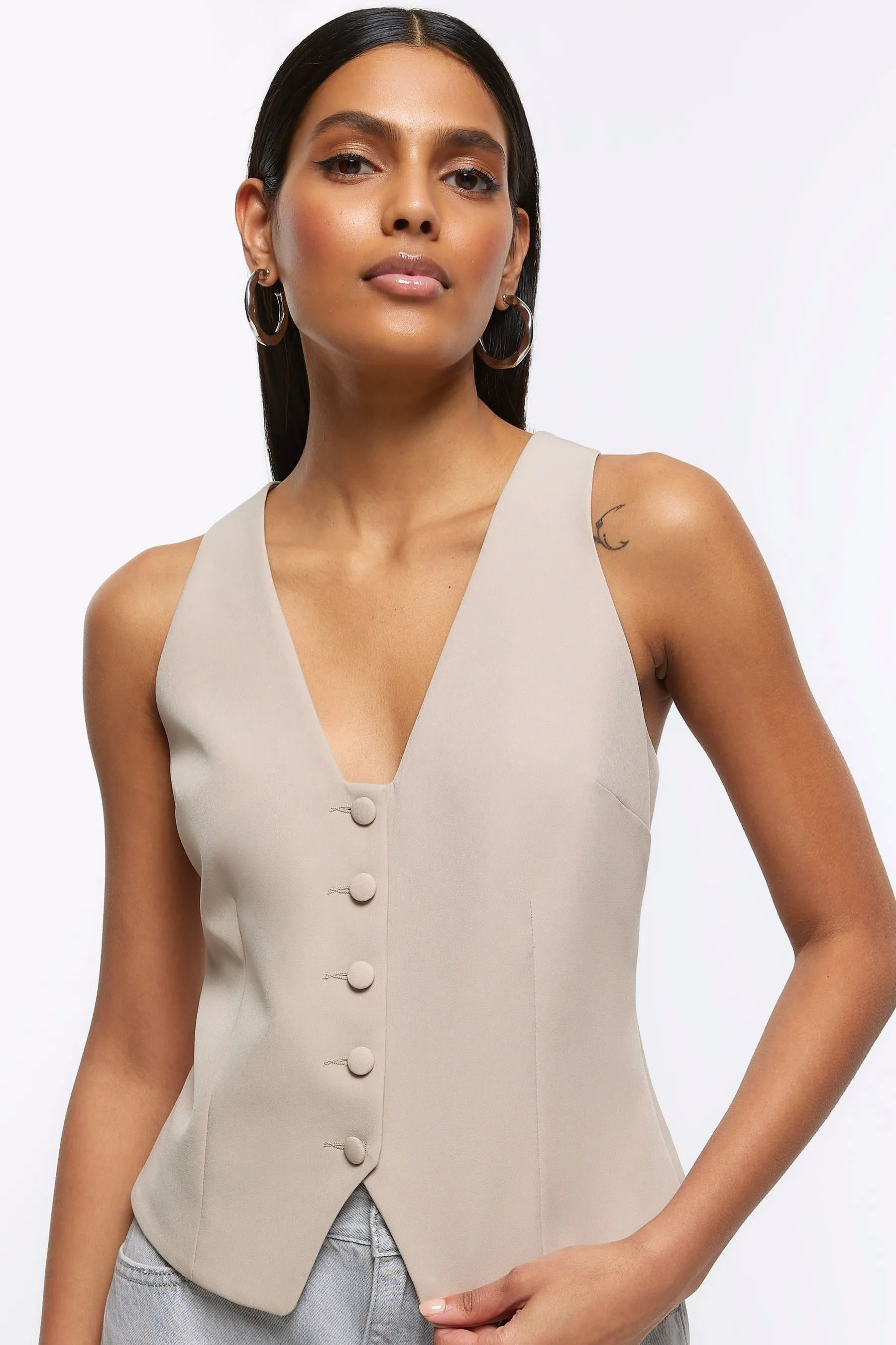 Gilet River Island con bottoni sul davanti