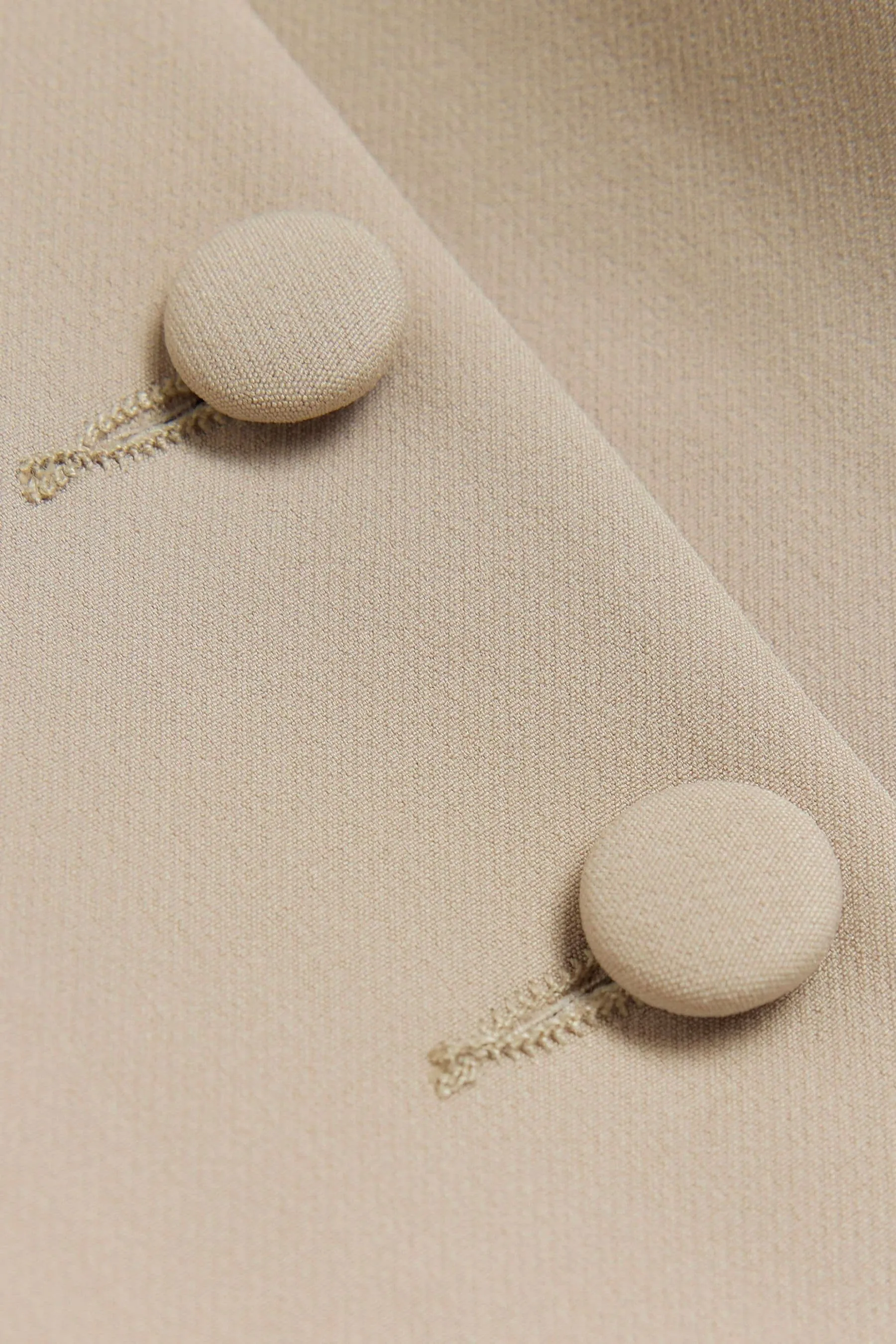 Gilet River Island con bottoni sul davanti