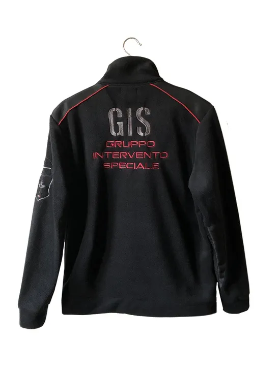 Gis Pile Nero Piping Rosso Con Ricami