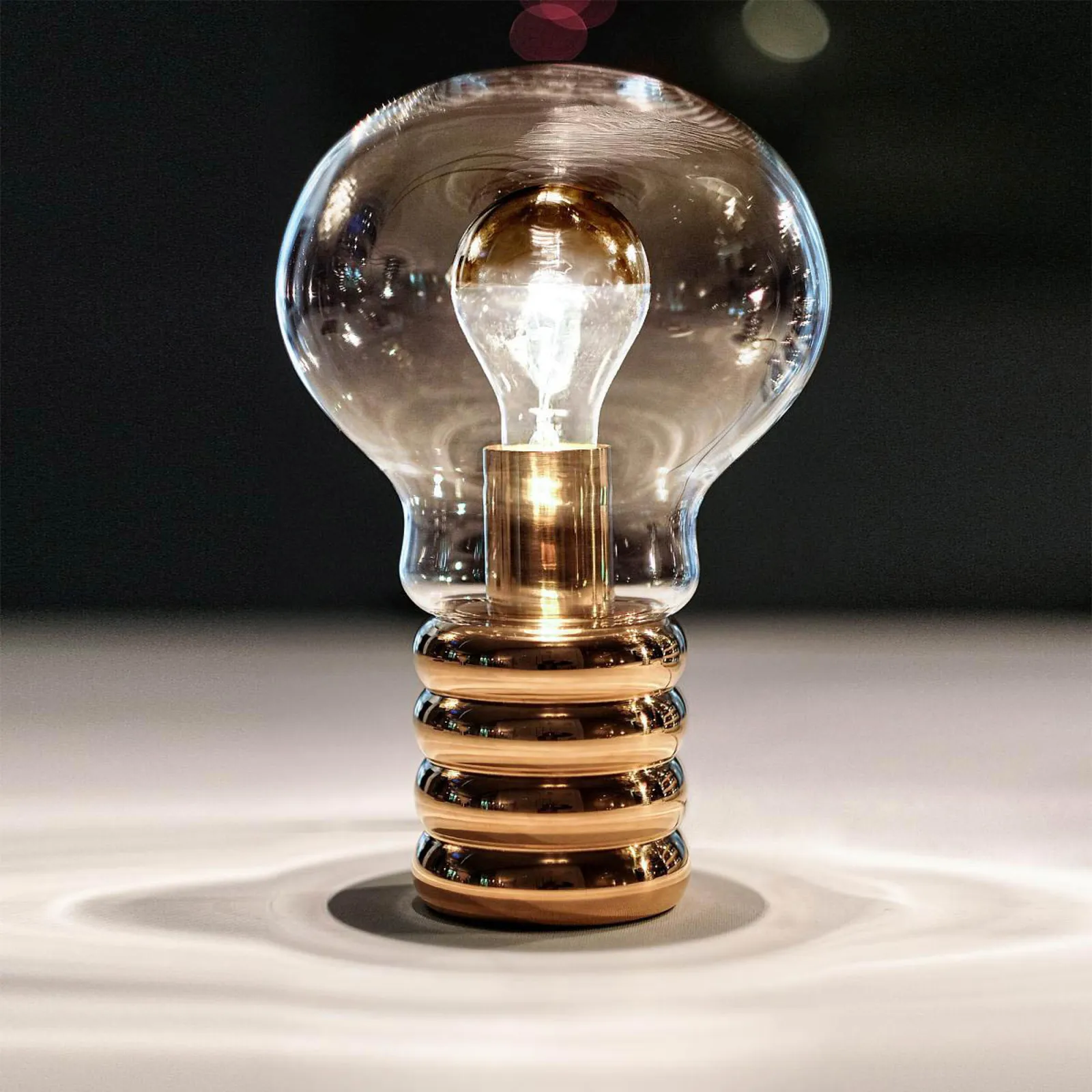 Ingo Maurer Bulb Brass LED da tavolo, ottone