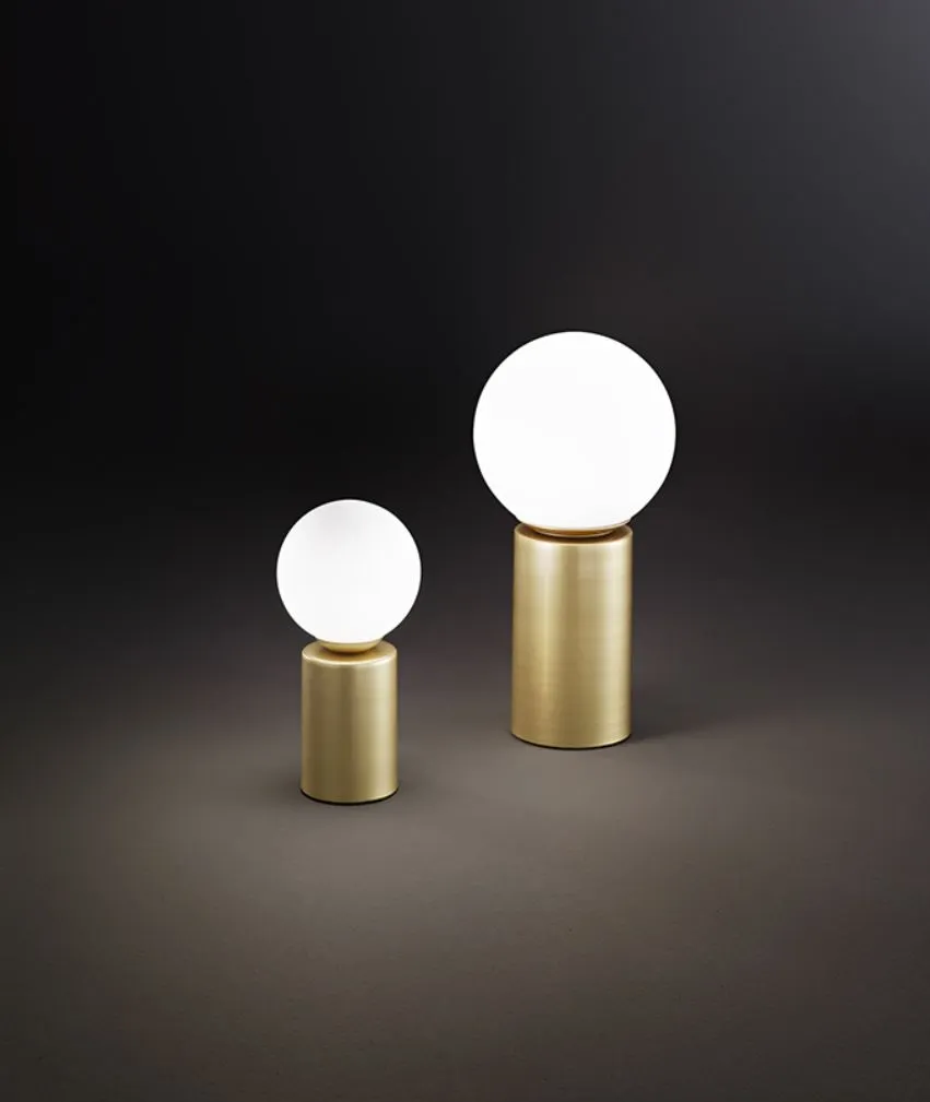 Lume da Tavolo Oro con Paralume Sferico Vetro Bianco Birillo Perenz 6764 OR