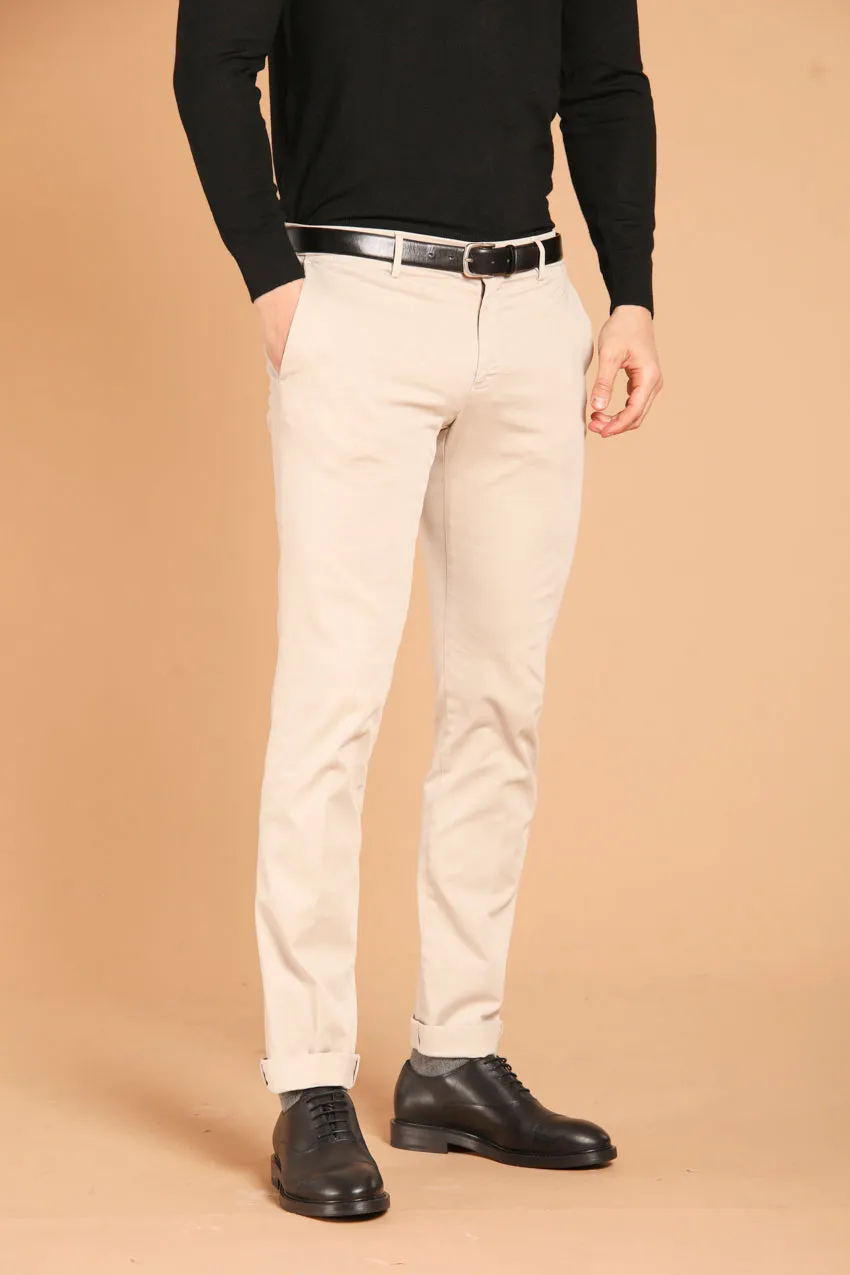 New York pantalon chino homme en gabardine stretch coupe régulière ①.
