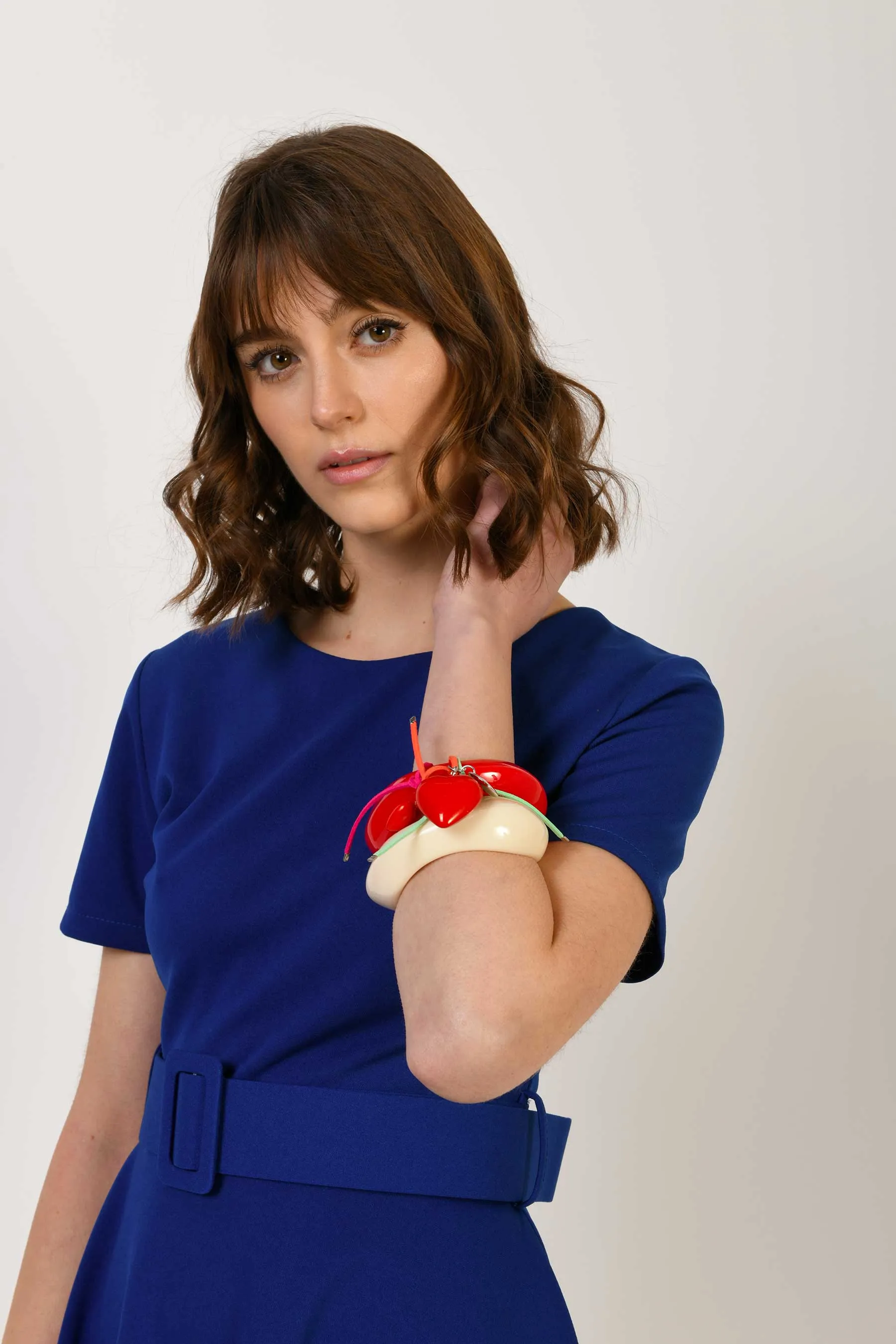 Nuna Lie  ---------    ------------Set di due bracciali con pendente