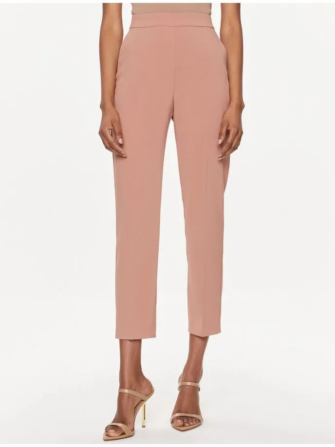 Pantaloni affusolati con pieghe