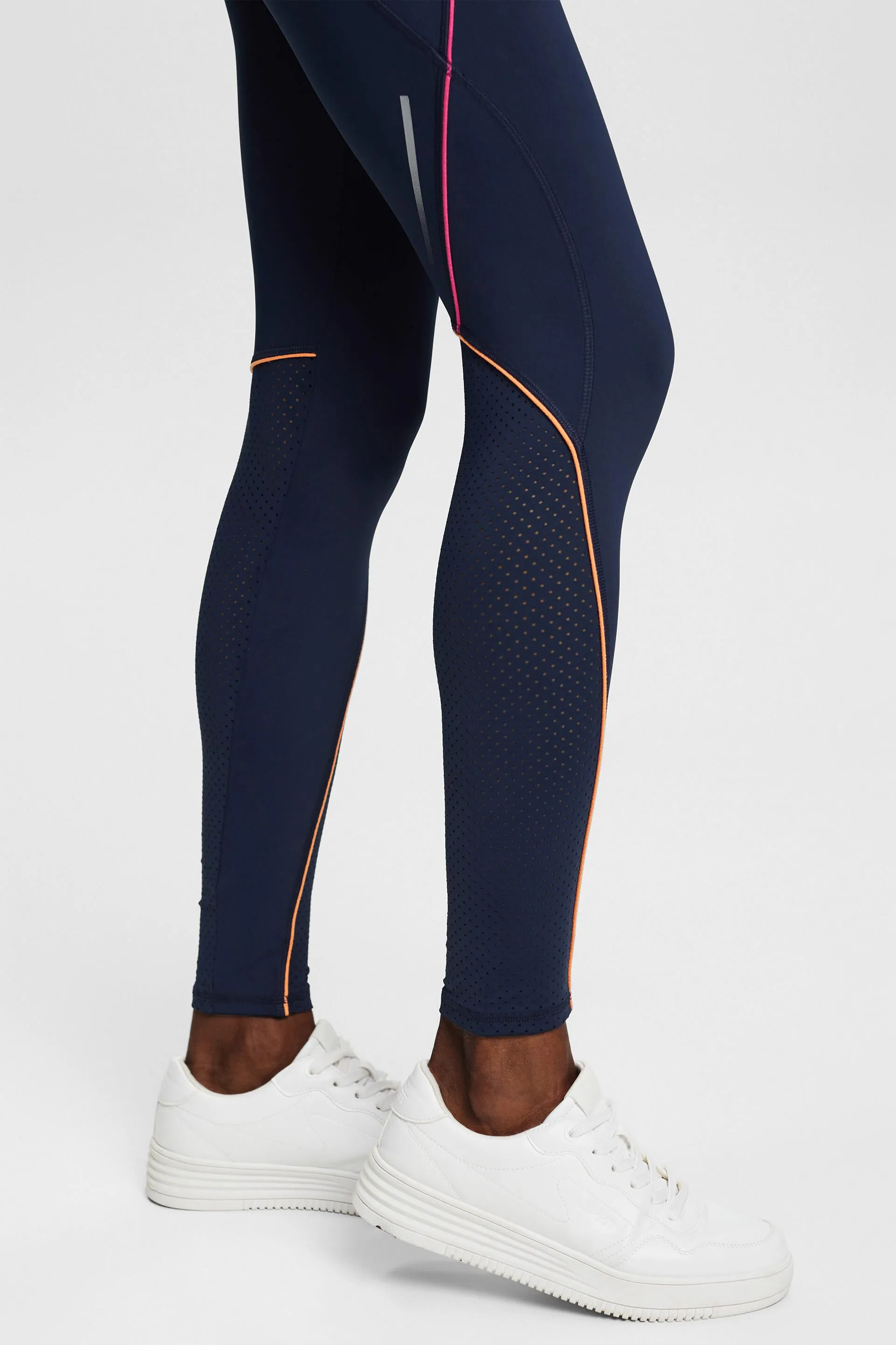 Pantaloni sportivi a vita alta
