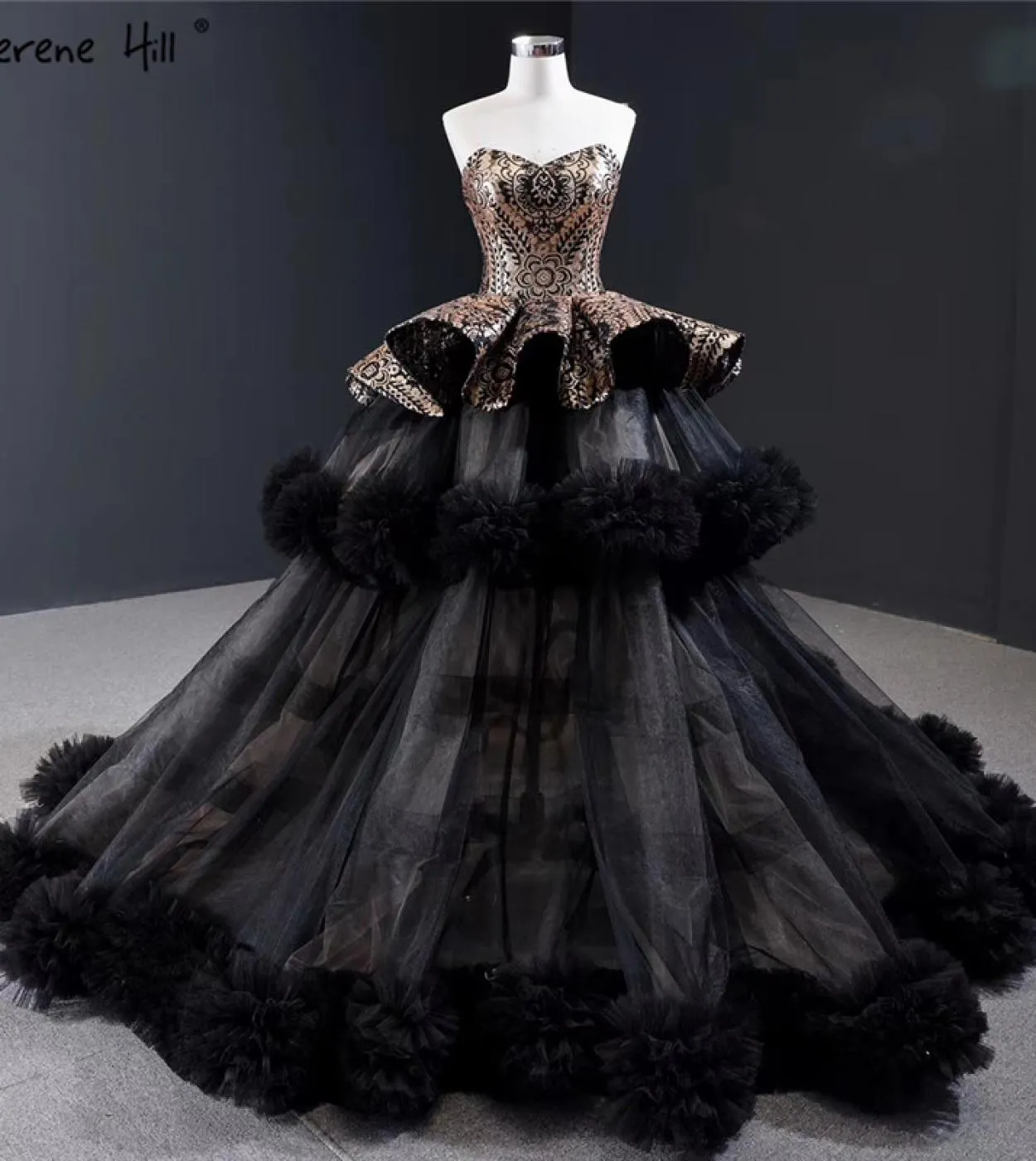Prospettiva nera Abiti da sposa a cuore con spalle scoperte Paillettes a file Abiti da sposa Hm66914 Cusotm Made Wedding Dre