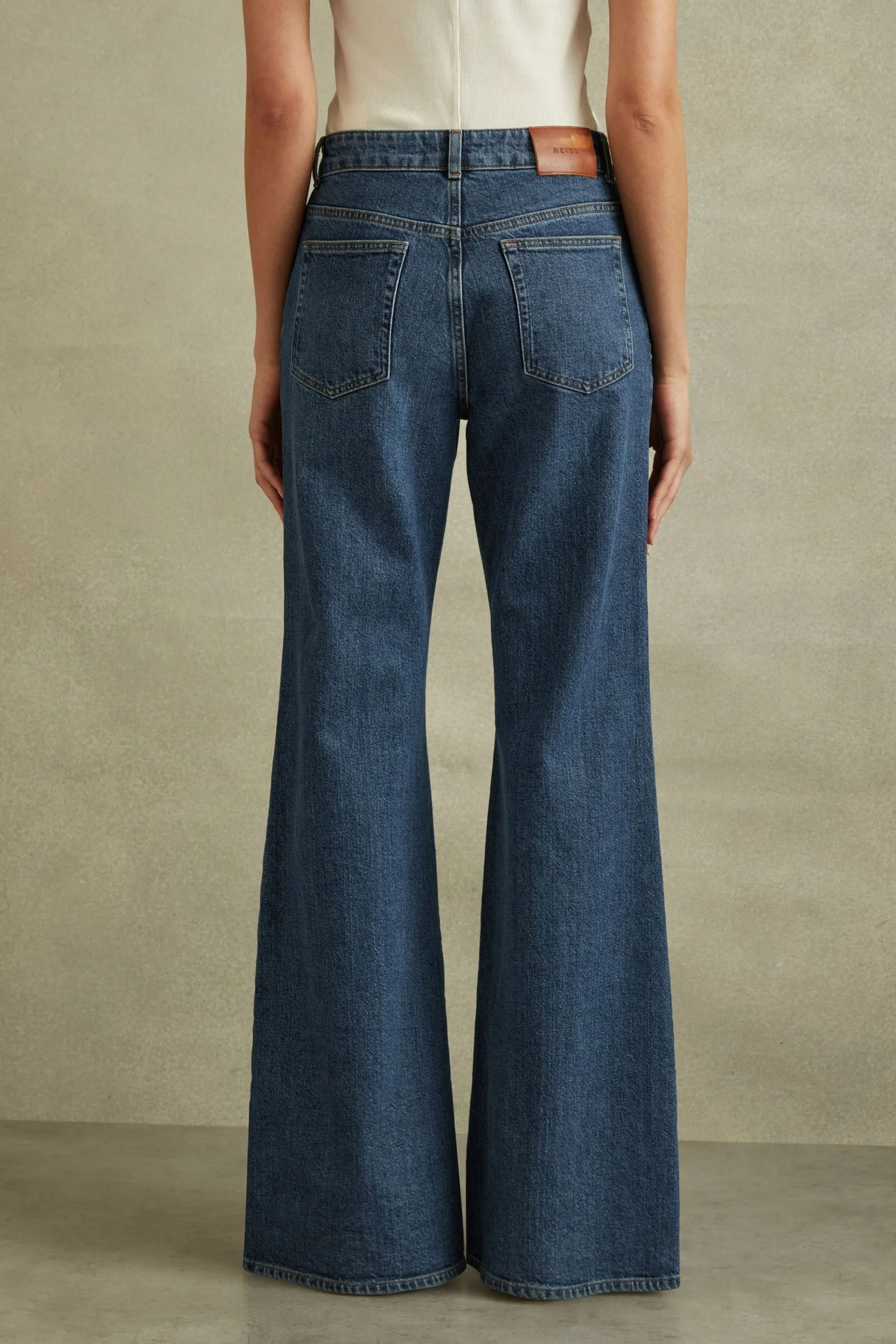 Reiss Juniper - Jeans svasata con cucitura frontale    