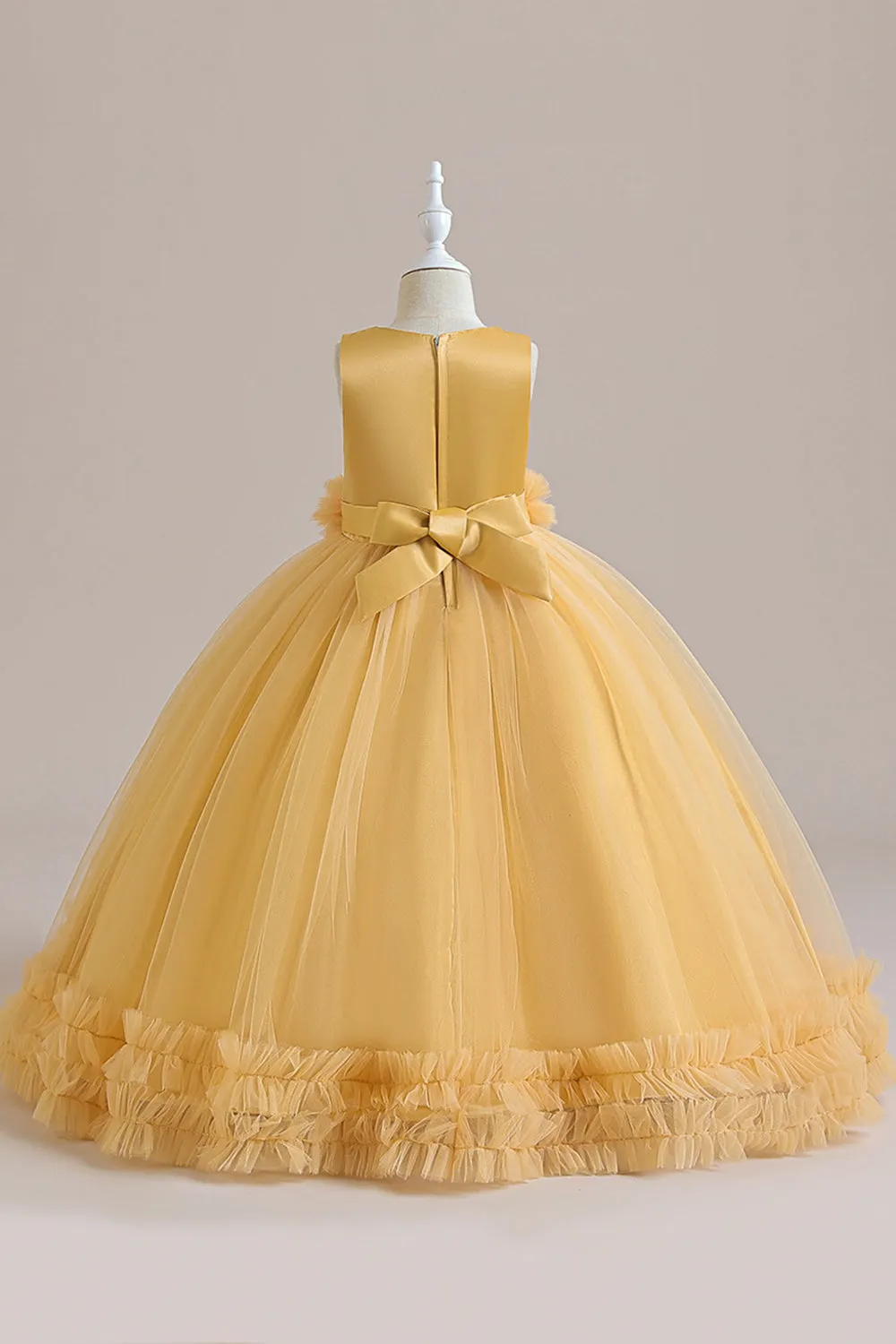 Senza maniche verde tulle Un vestito da ragazza di linea con pizzo