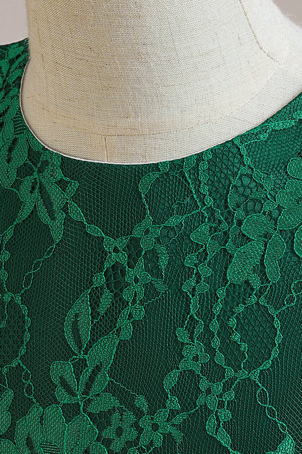 Senza maniche verde tulle Un vestito da ragazza di linea con pizzo
