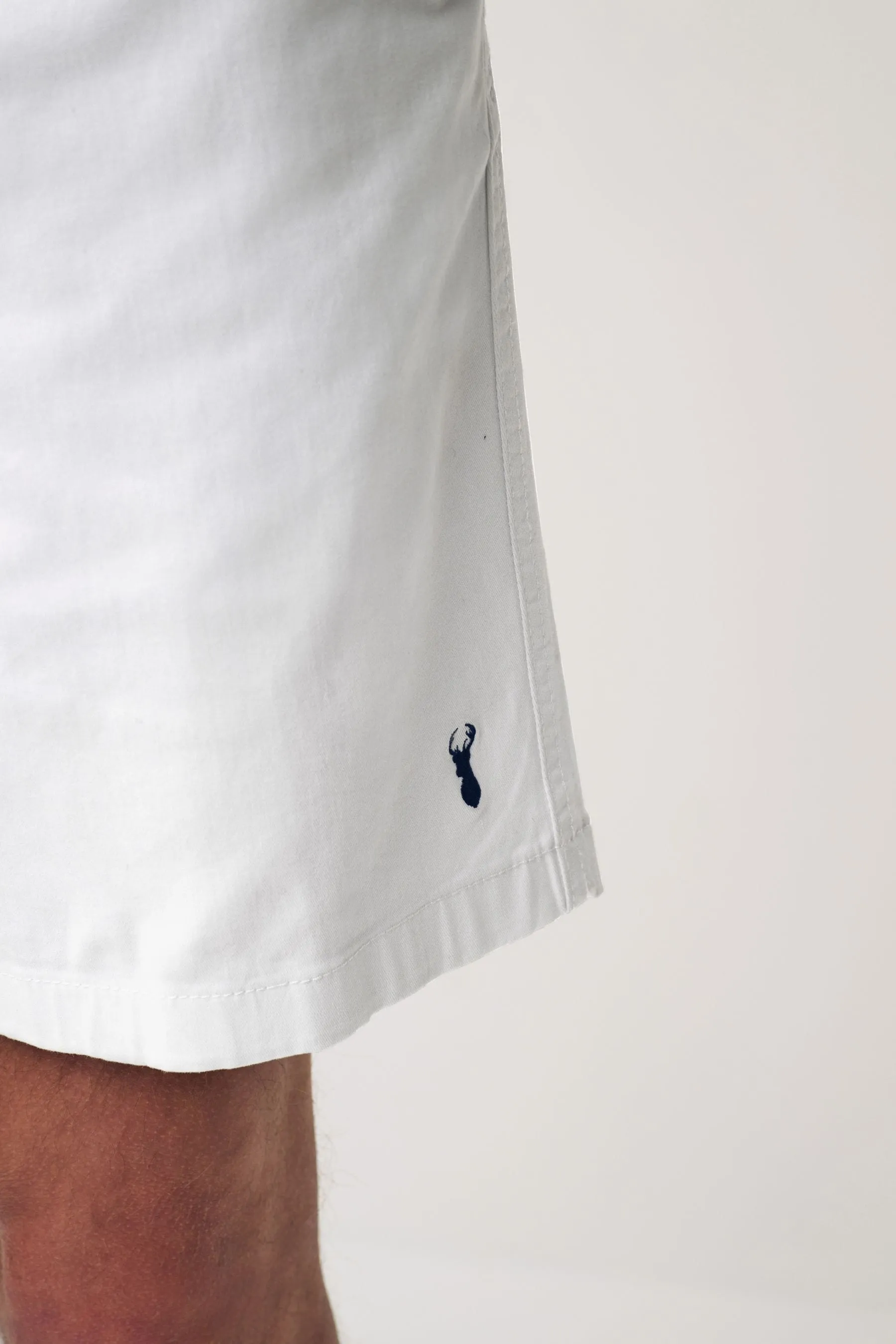 Shorts chino con vita elasticizzata