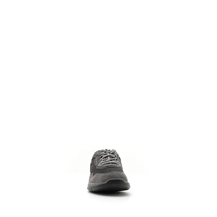 SNEAKERS IN CAMOSCIO
