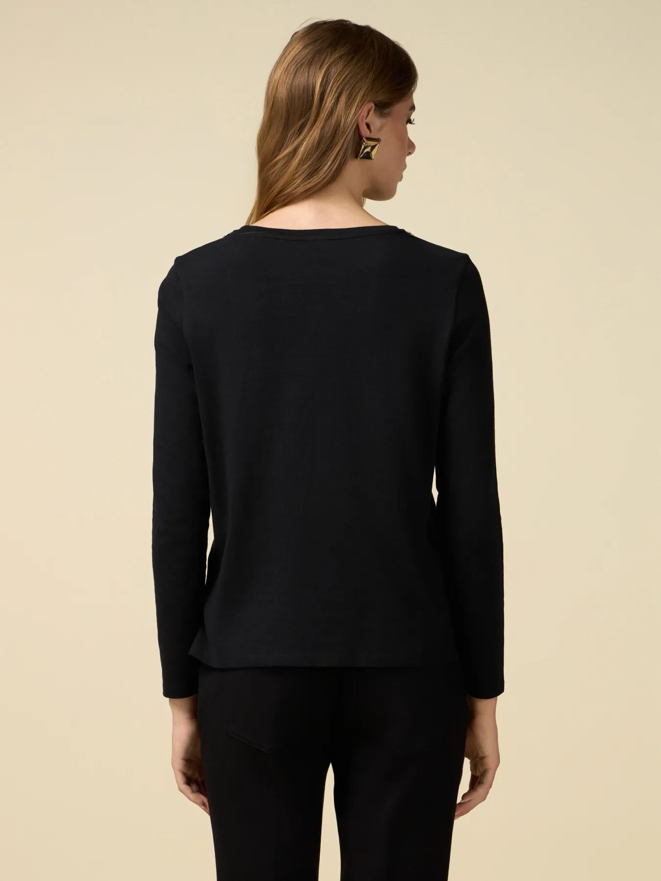 T-shirt maniche lunghe con catena gioiello