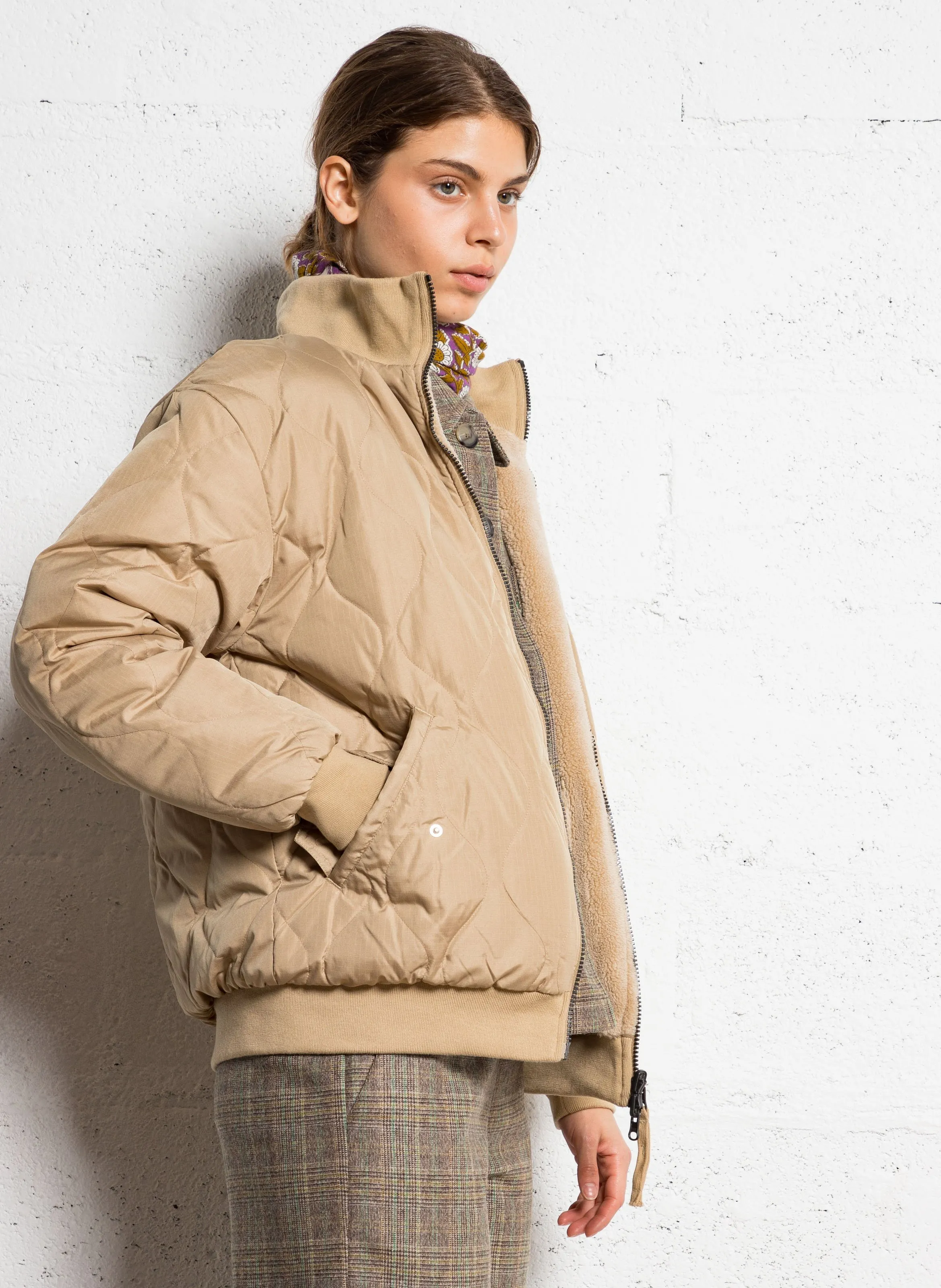  TAION   Giacca diritta reversibile con collo alto | Beige