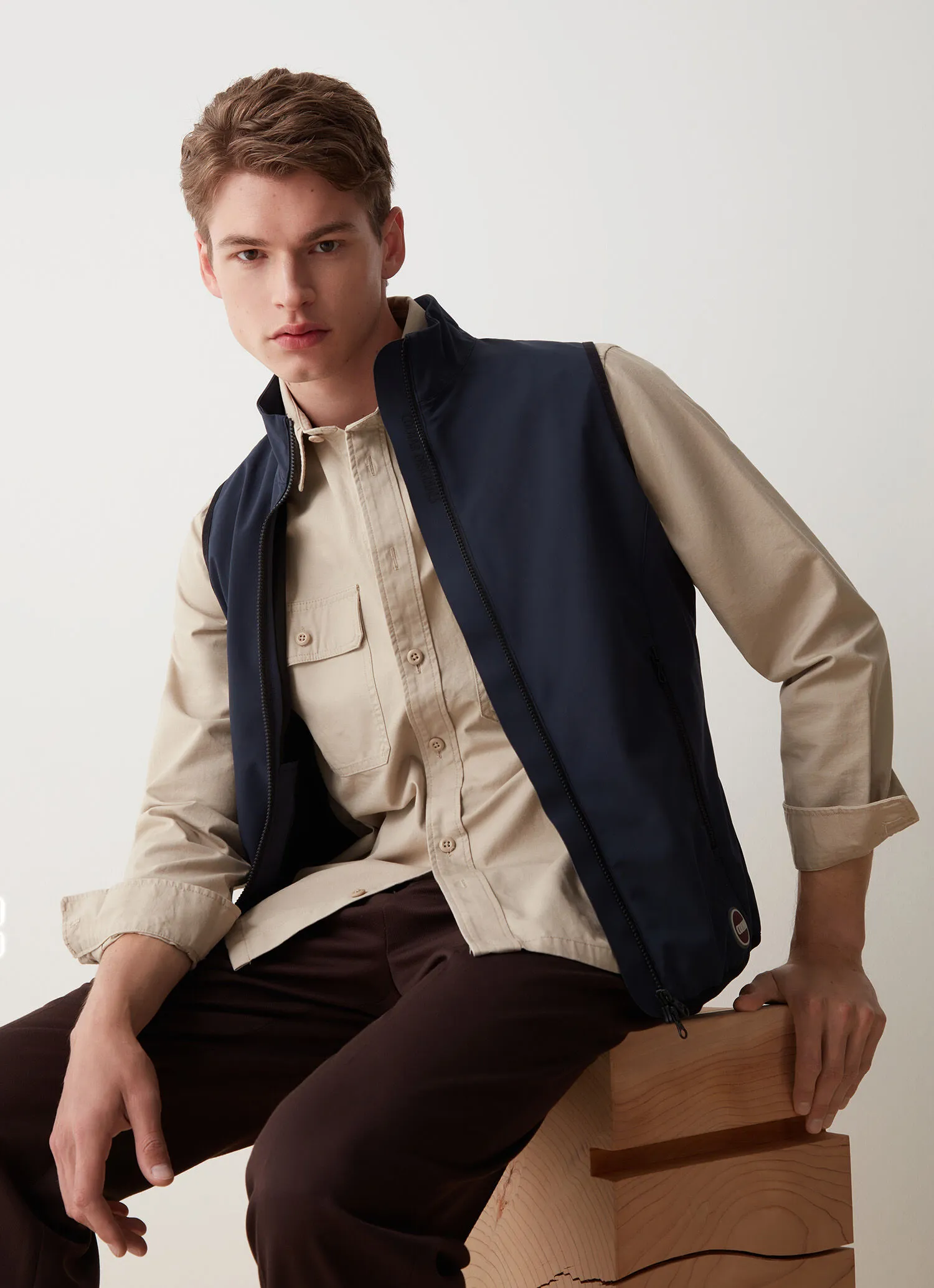 Waterproof and breathable softshell vest